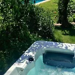 Ecolodge, Jacuzzi Prive Sauna Warm Pool Outside Shower In Oasis Near Centre * Tilburgo