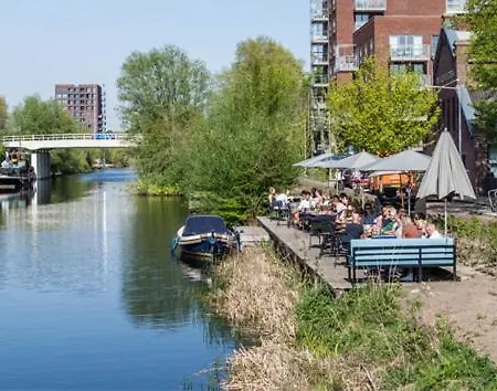 Alloggio in famiglia Met Zwembad In Groene Oase Bij Centrum *