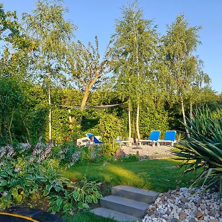 Δωμάτια σε οικογενειακή κατοικία Ecolodge, Jacuzzi Prive Sauna Warm Pool Outside Shower In Oasis Near Centre