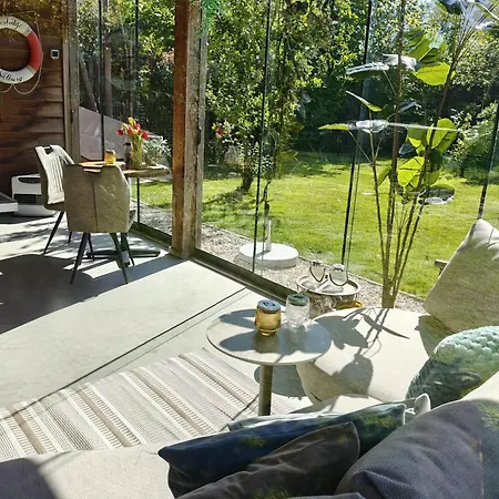 Wellness Tilburg- Jacuzzi- Prive Sauna En Zwembad * 提耳堡