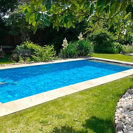 Accommodatie bij particulieren Wellness Tilburg- Jacuzzi- Privé Sauna En Zwembad Tilburg