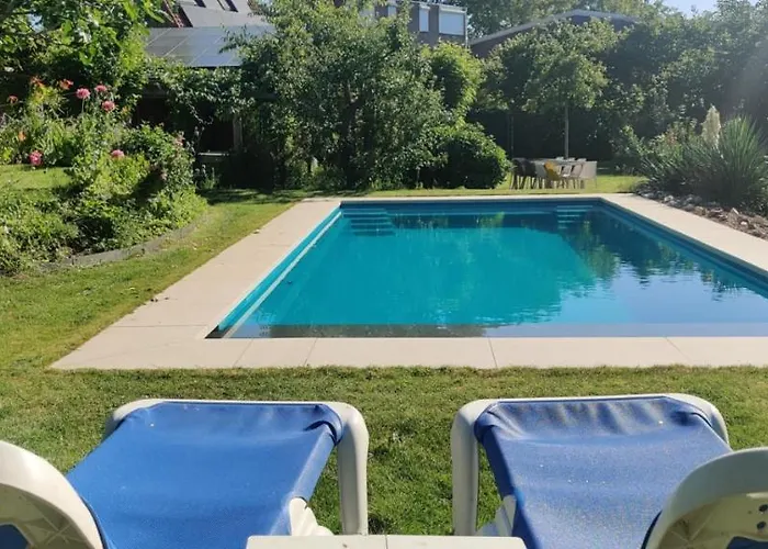 Ecolodge, Jacuzzi Prive Sauna Warm Pool Outside Shower In Oasis Near Centre Δωμάτια σε οικογενειακή κατοικία Τίλμπουργκ