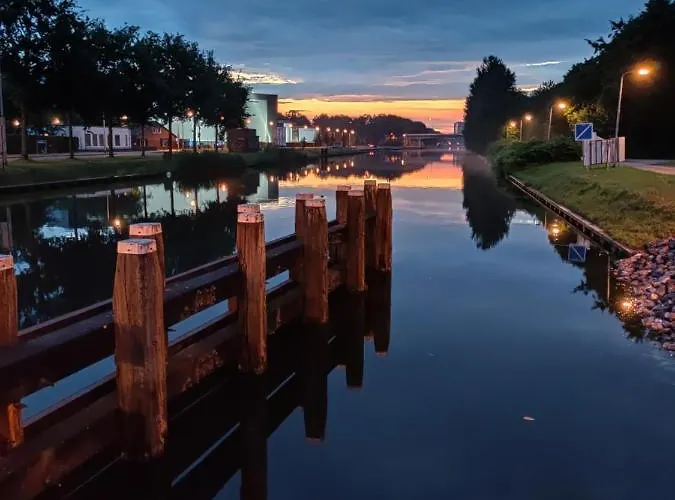 Privatunterkunft Met Zwembad In Groene Oase Bij Centrum Tilburg