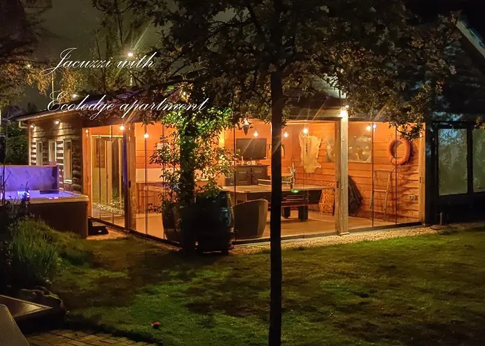 Ecolodge, Jacuzzi Prive Sauna Warm Pool Outside Shower In Oasis Near Centre Δωμάτια σε οικογενειακή κατοικία *