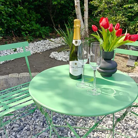 Privatunterkunft Met Zwembad In Groene Oase Bij Centrum Tilburg