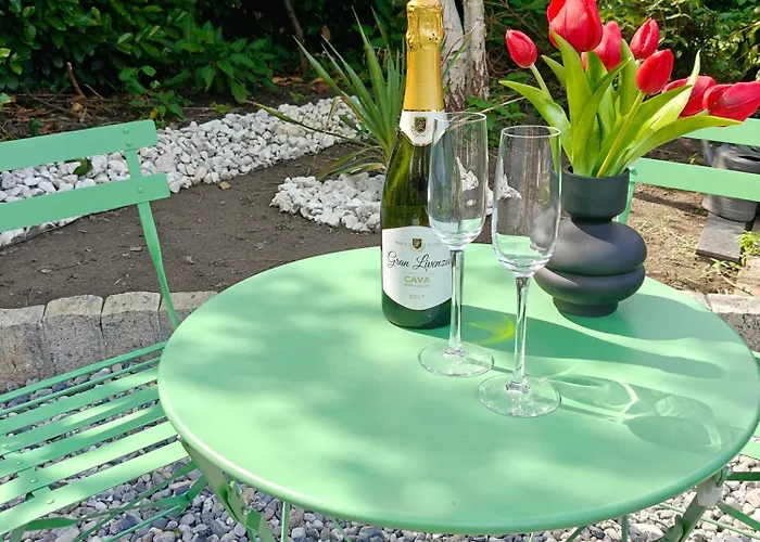 Privatunterkunft Met Zwembad In Groene Oase Bij Centrum Tilburg